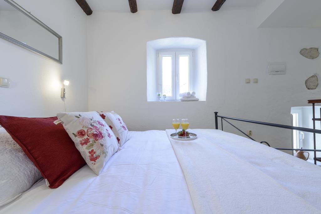 Storelli Apartment