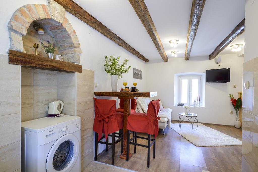 Storelli Apartment *